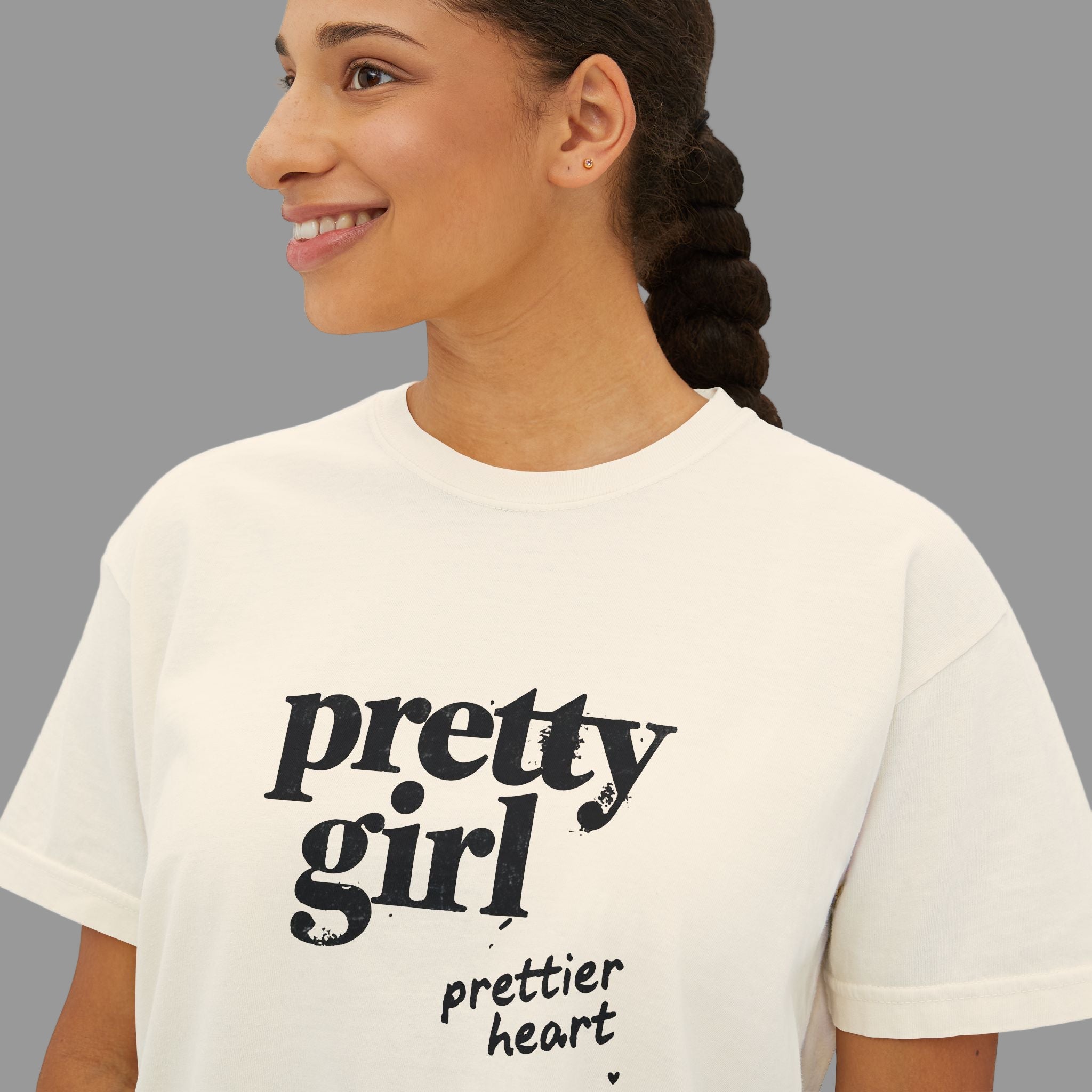 Pretty Girl Boxy Tee - Casual Oversized